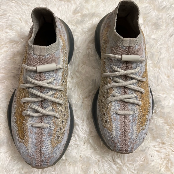 Adidas Yeezy Boost 380 - Picture 3 of 5